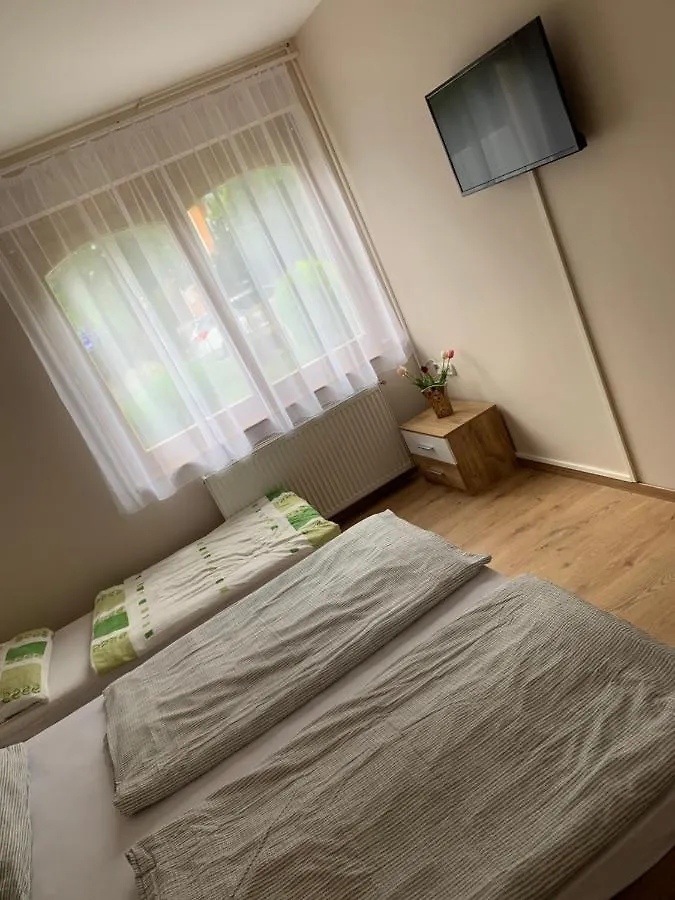 Zsuzsa Apartman Hajduszoboszlo