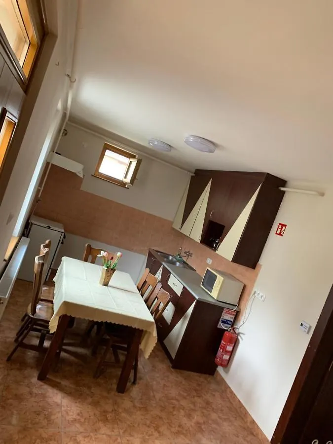 Zsuzsa Apartman Hajduszoboszlo 0*,